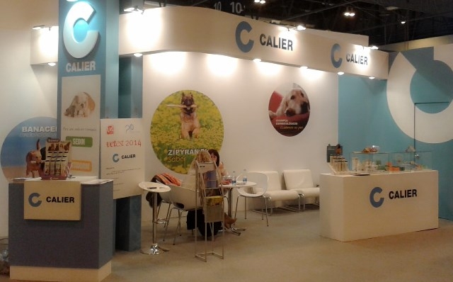 Foto Stand de Calier en Propet Foto Stand de Calier en Propet